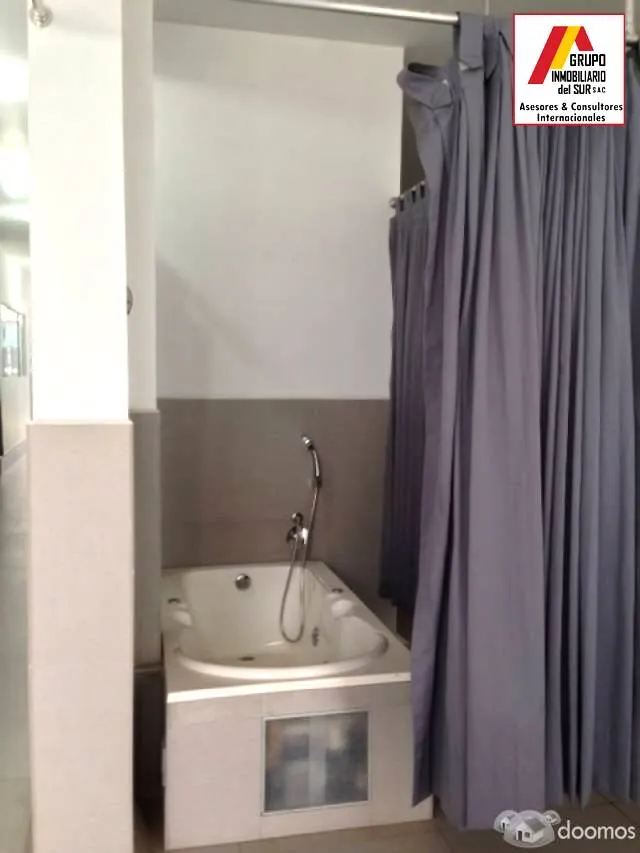 VENTA DE LOCAL COMERCIAL FRENTE A HOSPITAL ESSALUD CHINCHA — foto 4