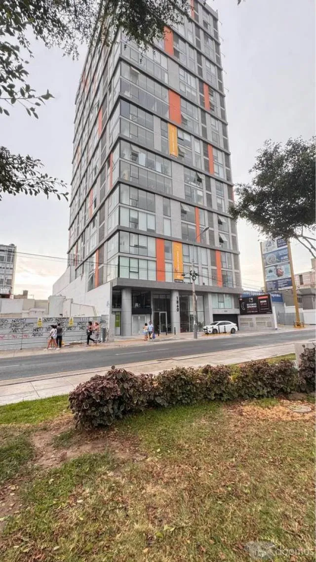 VENTA DE OFICINA EN ESTRENO - 2