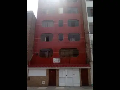 VENDO CASA DE 6 PISOS EN LOS OLIVOS, ZONA COMERCIAL A $535,000 DOLARES