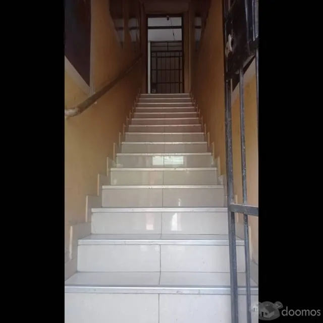 VENDO CASA DE 6 PISOS EN LOS OLIVOS, ZONA COMERCIAL A $535,000 DOLARES — foto 3