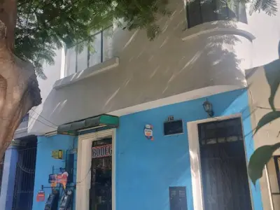 CASA EN VENTA, ZONA COMERCIAL, AV AREQUIPA