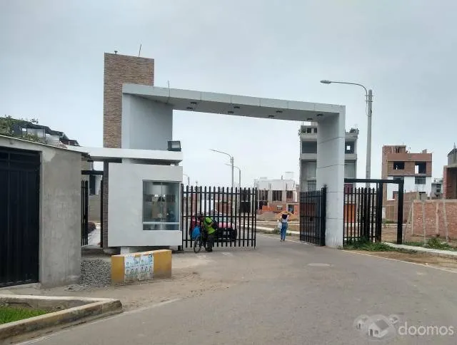 Vendo Lote de 125m2 en la Urb. Los Nogales Etapa II - Carretera a Pimentel — foto 4