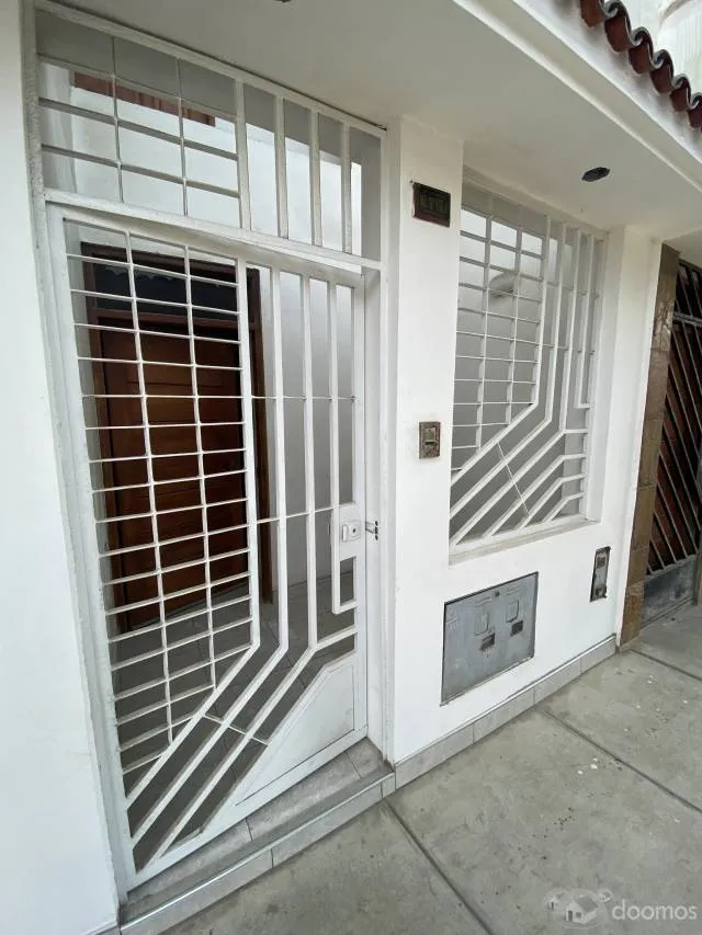 SE VENDE CASA DE 3 PISOS EN CHINCHA DE 127 M2 - 3