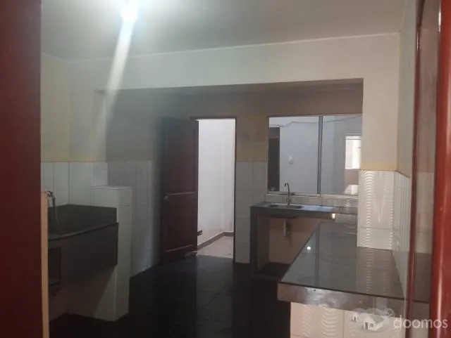 SE VENDE CASA EN LA URB. ANTONIA MORENO DE CACERES (CIUDDAD DEL DEPORTE) VENTANILLA - CALLAO — foto 3
