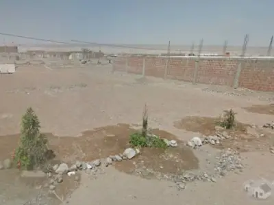 Venta de terreno en blanco, para uso de vivienda y taller