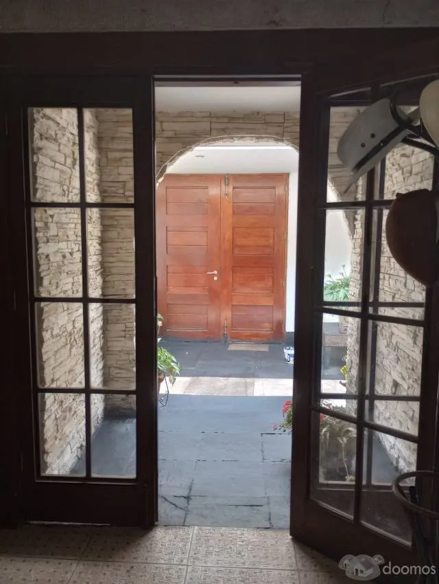 OPORTUNIDAD 1ERA ETAPA LA PLANICIE, VENDO CASA A PRECIO DE TERRENO. — foto 2