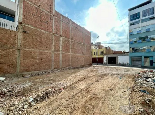 Vendo Terreno en Urbanización El Valle II Etapa - Trujillo — foto 5