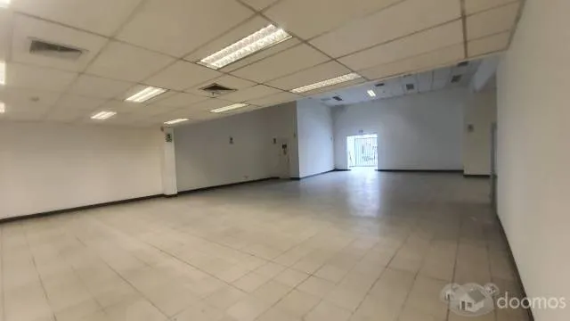 EXCELENTE LOCAL COMERCIAL — foto 3
