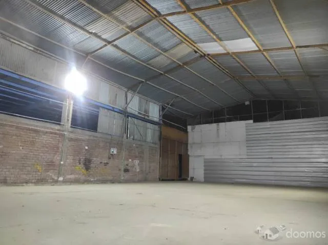 ALQUILO LOCAL INDUSTRIAL 300 M2 VES — foto 2