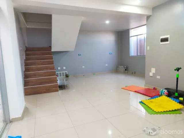 Casa En Venta Esquina Av. 54 Cerro Colorado Arequipa — foto 2