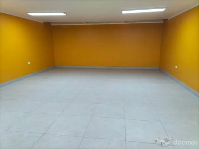 LOCAL COMERCIAL EN ESTRENO - 3