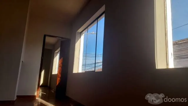 Alquiler de 3 ambientes y un baño en zona centrica - 4