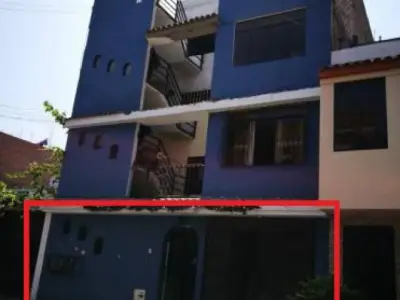 Se remata departamento con ocupante precario