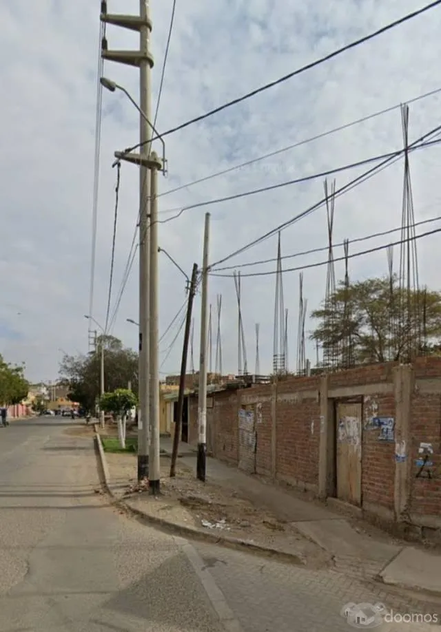 VENTA DE CASA EN ZONA CENTRICA DE SULLANA - 5