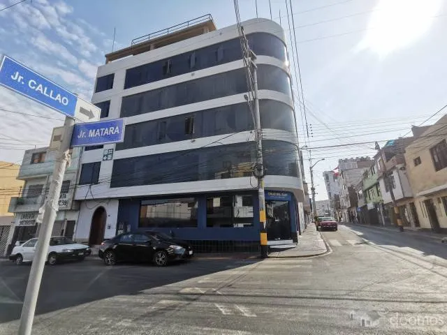 REMATO POR VIAJE LOCAL COMERCIAL EN ESQUINA 1ER PISO ILO - 2