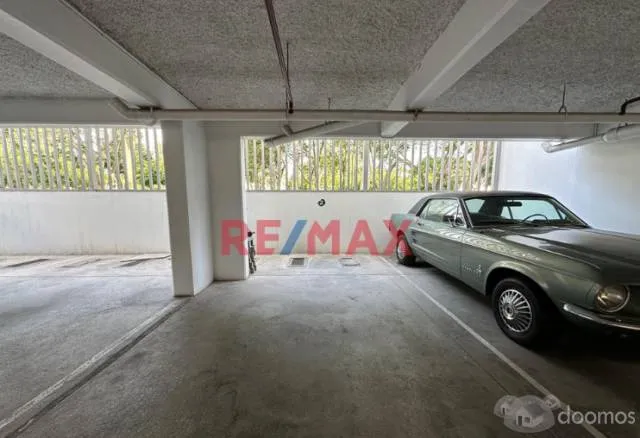 VENTA DEL DEPARTAMENTO EN SAN ISIDRO AV. GUARDIA CIVIL EN QUINTO PISO, CON VISTA Y SALIDA AL PARQUE — foto 4