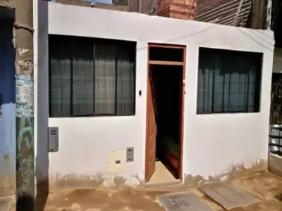 Se remata casa con ocupante precario