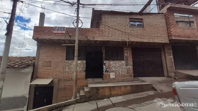 SE VENDE CASA DE 3 PISOS UBICADA EN URB. SAN MIGUEL - INDEPENDENCIA - 8