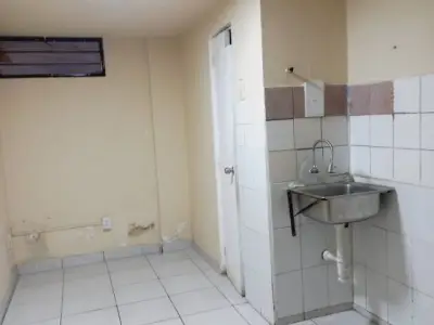 ALQUILO TIENDA 24m2 SURCO en Av. - 1er piso - 1750