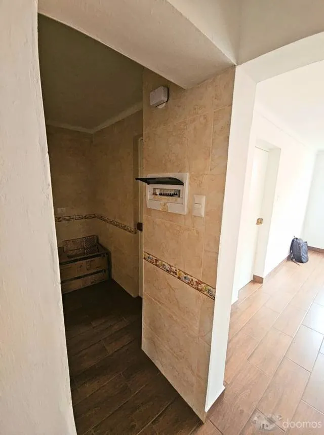 Vendo acogedor y funcional departamento de 1 dormitorio en Cercado de Lima a pocas cuadras de Plaza 2 de Mayo – Precio $53 mil dólares — foto 3