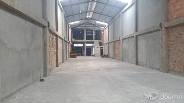 VENTA DE LOCAL -ALMACEN DE ESTRENO $ 480,000 - 1