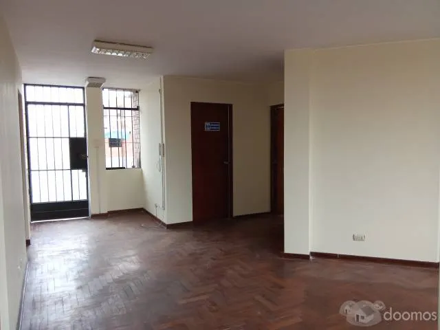 Oficina comercial en alquiler - 5