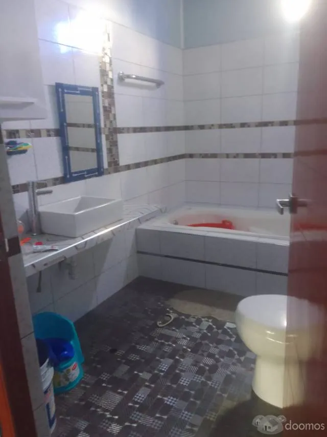 VENDO CASA DE ESTRENO DE 4 PISOS SEMI AMOBLADA - 5