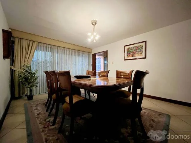 VENDO CASA EN URBANIZACIÓN CENTRO COMERCIAL MONTERRICO — foto 2