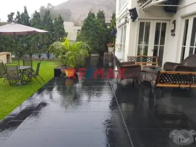 VENDO CASA EN LA PLANICIE
