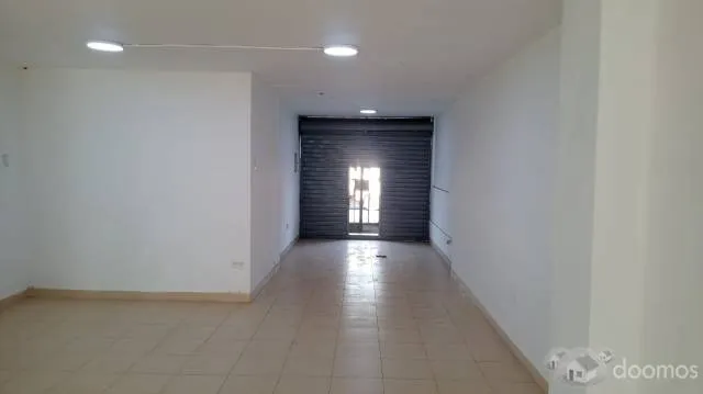 LOCAL COMERCIAL EN AV. MALECON CHECA — foto 3
