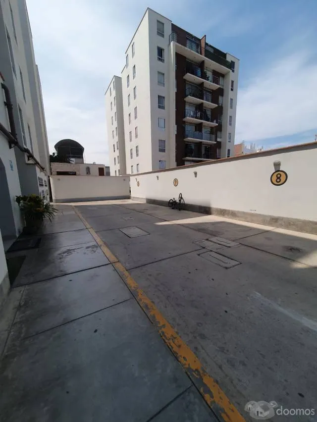 REMATO DEPARTAMENTO CON COCHERA — foto 2