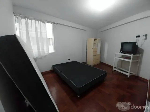 vendo departamento URB.El Golf - 2