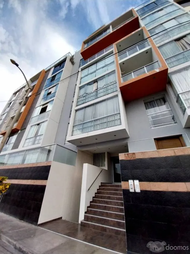 vendo departamento URB.El Golf - 6