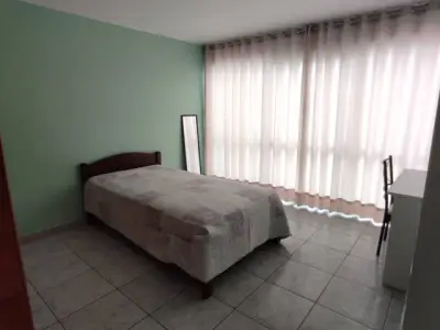 ALQUILER DE HABITACIÓN Y ESTACIONAMIENTO CERCA A LA UNIVERSIDAD DE LIMA Y JOCKEY PLAZA