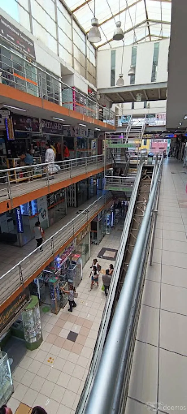 TRUJILLO, OCASIÓN VENDO STAND  CENTRO COMERCIAL BOULEVARD