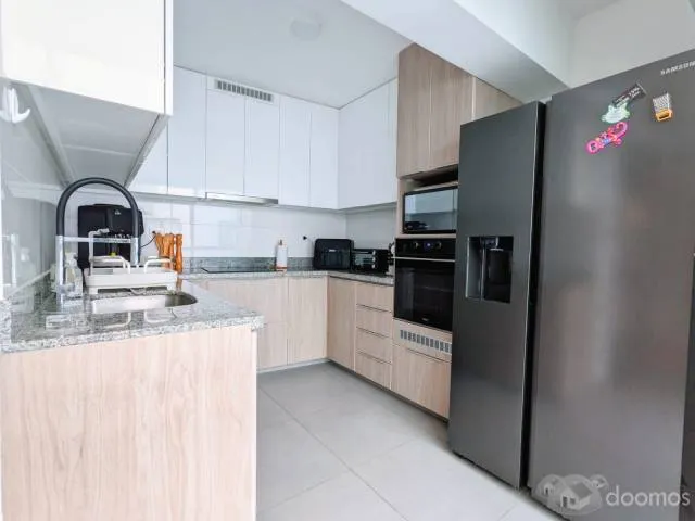 VENTA DE HERMOSO DPTO EN LA MEJOR ZONA DE MIRAFLORES, AV. LA PAZ A 2 CUADRAS DE AV LARCO. IDEAL PARA VIVIENDA O AIR BNB — foto 3