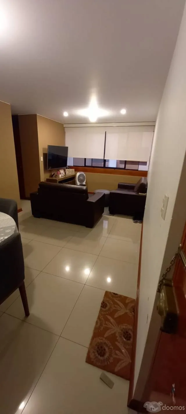 OCASIÓN - VENTA DEPARTAMENTO 5TO PISO - CON REPOSTEROS Y CLOSET - 5