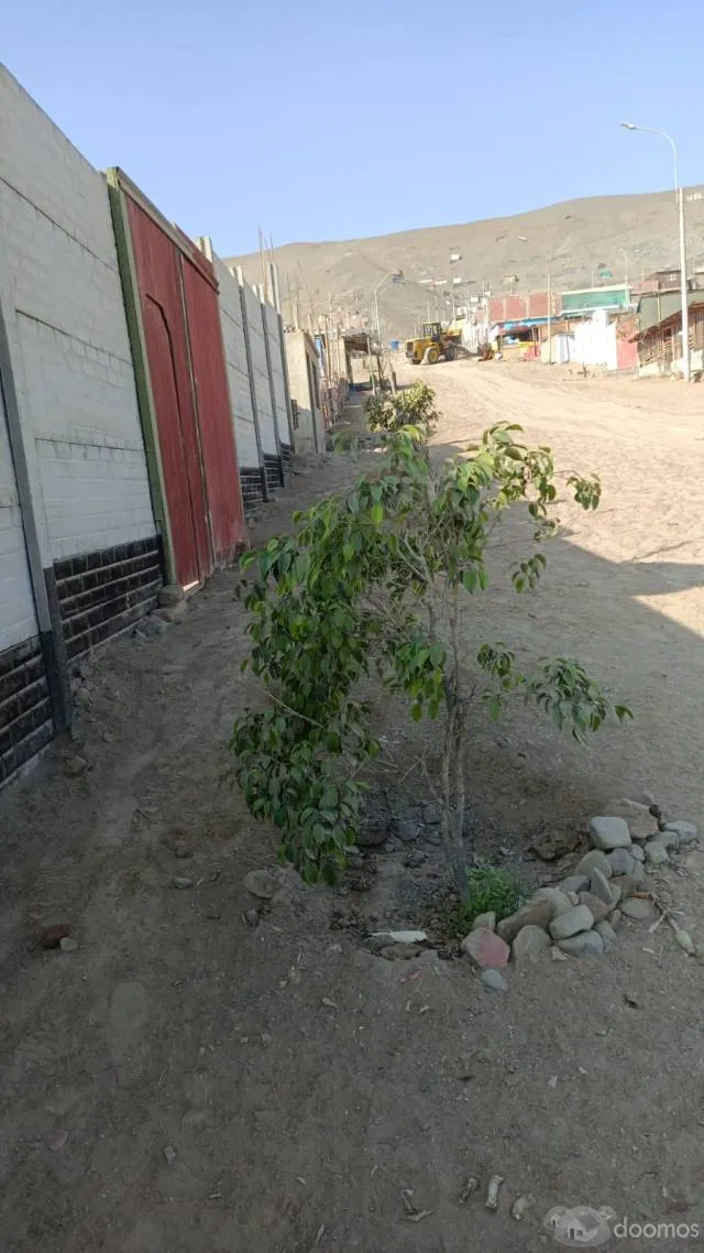 SE VENDE TERRENO AMPLIO DE 1020 METROS CUADRADOS EN ESQUINA PRIVILEGIADA FRENTE AL MERCADO DE LA ZONA A 2 MIN DE INTERCAMBIO VIAL Y A 6 MIN DE LA PLAYA DE NAPLO PRECIO A NEGOCIAR — foto 2