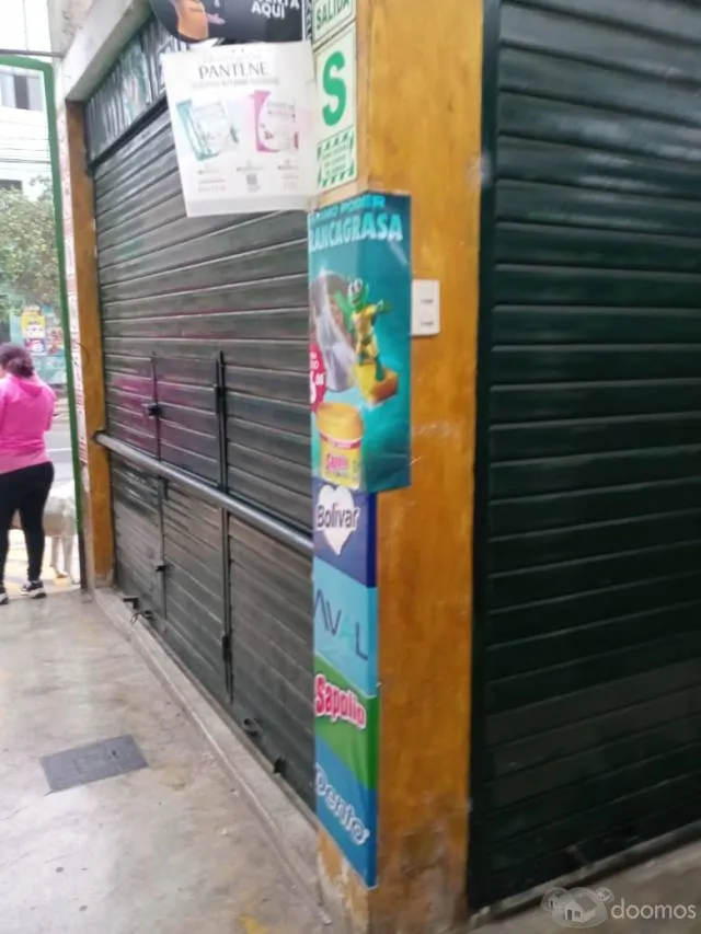 VENTA DE LOCAL COMERCIAL STAND 22 - BREÑA — foto 2