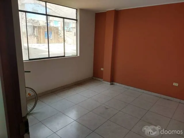 venta de casa de 120 mts-3 pisos ,con agua desague y luz propía-collique-9 dormitorios — foto 3