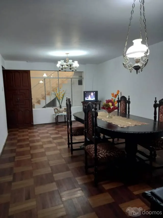 Casa para vivienda, bien ubicada, cerca a Centros Comerciales — foto 2