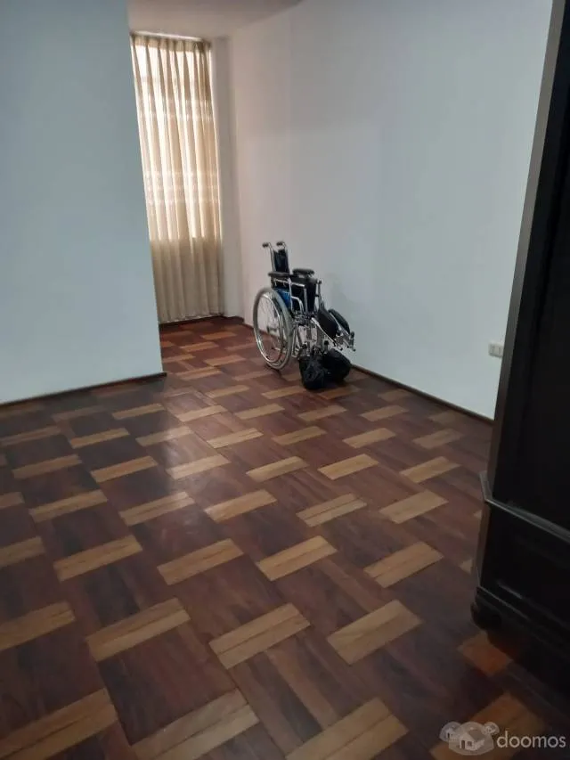 Casa para vivienda, bien ubicada, cerca a Centros Comerciales — foto 3