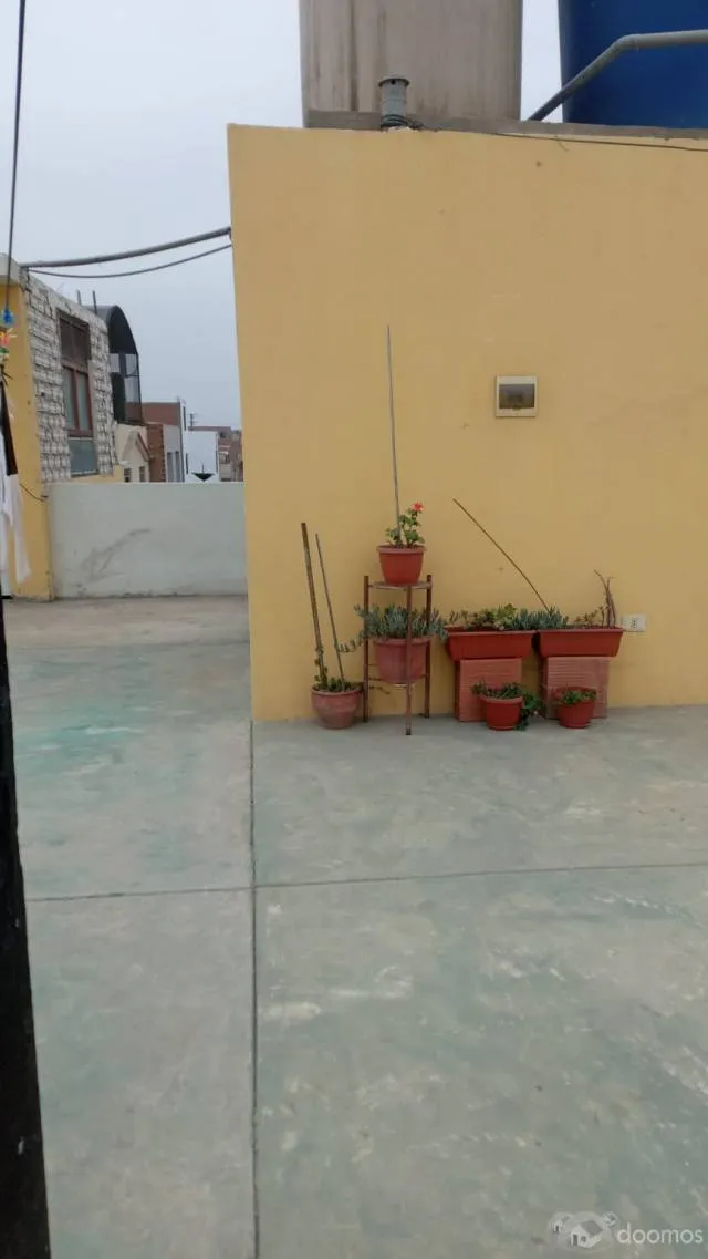 50 M2 aprox 850 incluya solo agua y cable, depart con cocina sala dormitorio comedor, lavandería,en la erraza, agua caliente - 2