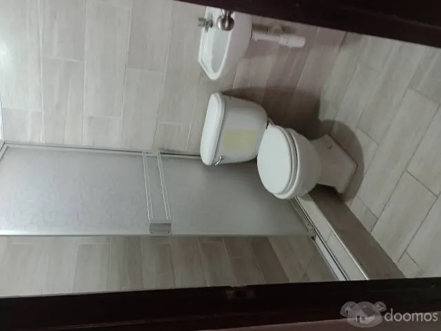 50 M2 aprox 850 incluya solo agua y cable, depart con cocina sala dormitorio comedor, lavandería,en la erraza, agua caliente - 5