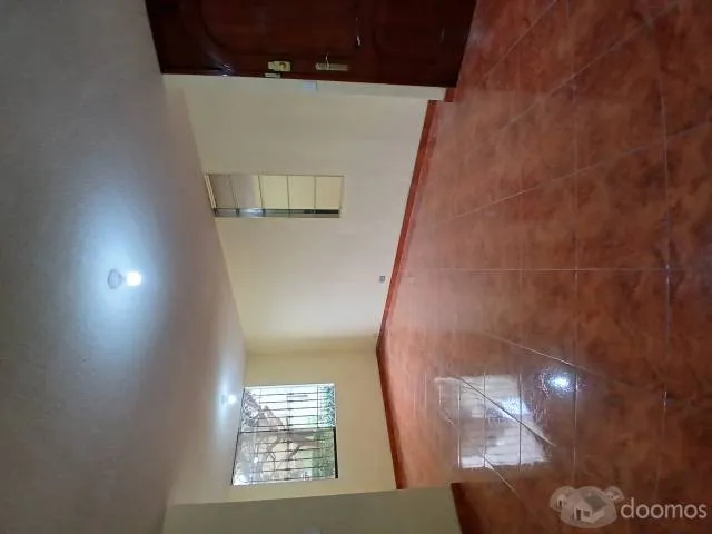 Vendo Hermoso Departamento en Primer Piso de 3 dormitorios y con estacionamiento — foto 2