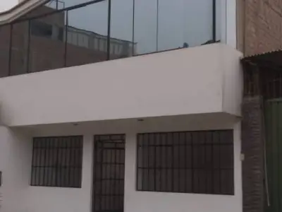 CASA SOLAR MODERNA Y VERSATIL EN SAN JUAN DE LURIGANCHO. CANTO BELLO-CANTO GRANDE