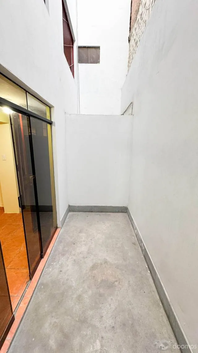 ????#TEALKILO te trae este Departamento - límite Los Olivos y SMP con 2 patios!? — foto 2