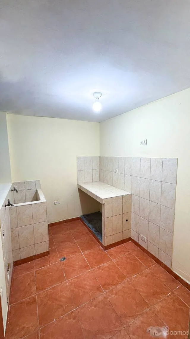 ????#TEALKILO te trae este Departamento - límite Los Olivos y SMP con 2 patios!? — foto 3