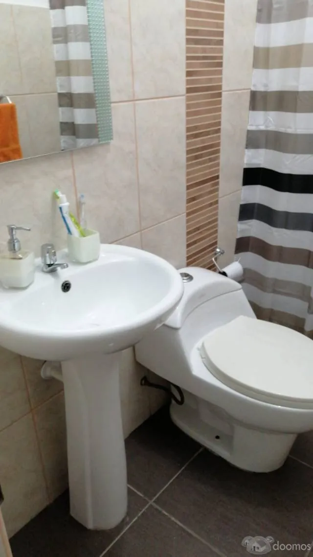 ALQUILER DE DEPARTAMENTO 3ER PISO CON ESTACIONAMIENTO - 1