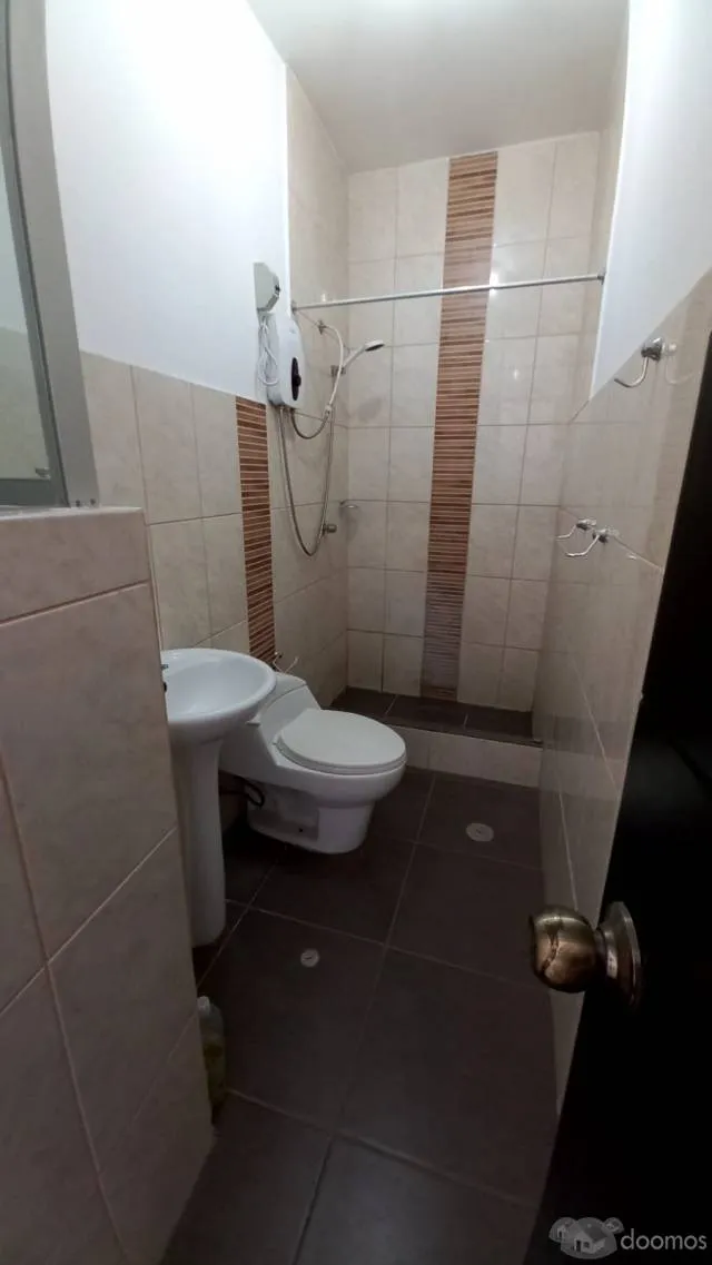 ALQUILER DE DEPARTAMENTO 3ER PISO CON ESTACIONAMIENTO - 2